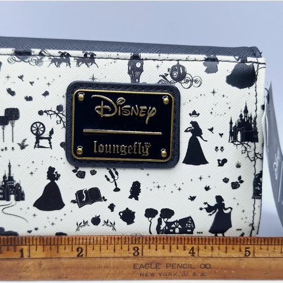 Loungefly Disney Princesses Silhouette Trifold Wallet NWT - Picture 3 of 6